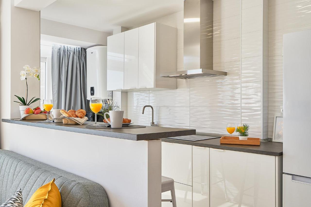 Sea Horizon Apartment Malaga Bagian luar foto